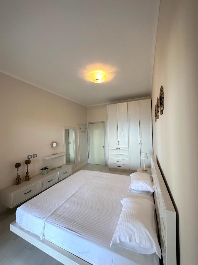 شقة Luxury Penthouse B&E ساراندا المظهر الخارجي الصورة