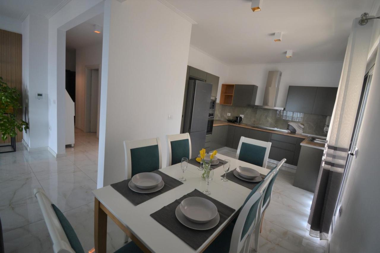 شقة Luxury Penthouse B&E ساراندا المظهر الخارجي الصورة